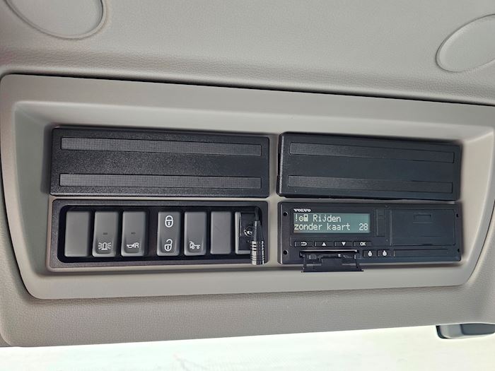 Bild 20 - Volvo FL250 Geschlossene Kasten