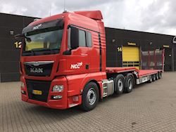 NCC TGX med Fliegl trailer, 