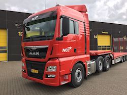 NCC TGX med Fliegl trailer, 