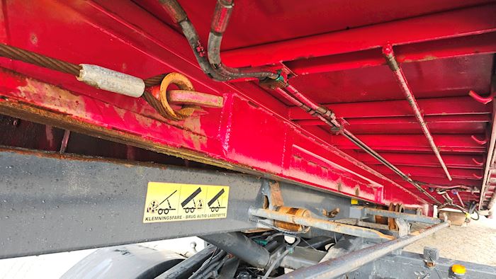 Bild 9 - HMF Pendellad 6,5 m Alusider Ladopbygninger