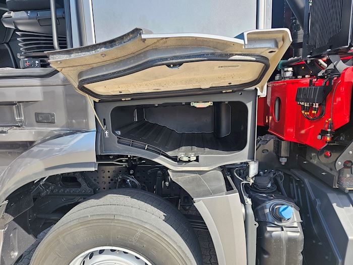 Bild 25 - Mercedes Arocs 2653 6x4 40 T/mtr. Autokran/Kranfahrzeug