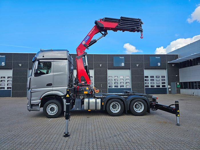 Bild 3 - Mercedes Arocs 2653 6x4 40 T/mtr. Autokran/Kranfahrzeug