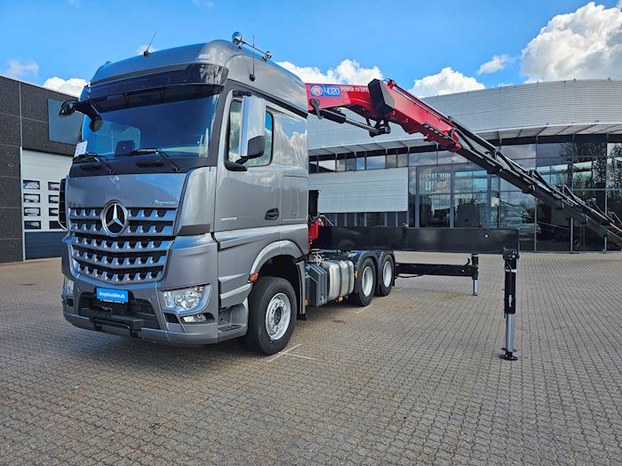 Bild 2 - Mercedes Arocs 2653 6x4 40 T/mtr. Autokran/Kranfahrzeug
