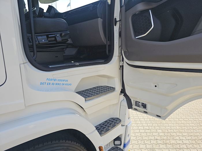 Bild 20 - Scania R540 6x2 Sattelzugmaschine