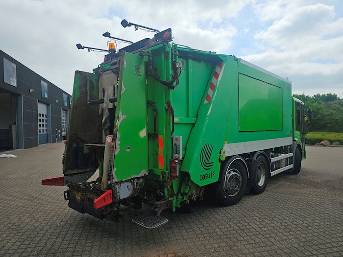 Bild 3 - Mercedes Econic 2629 6x2-4 Müllfahrzeug