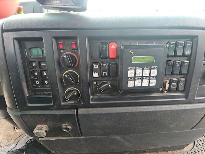 Bild 20 - Mercedes Econic 2629 6x2-4 Müllfahrzeug
