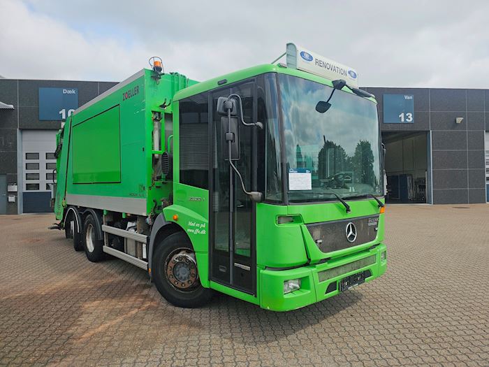 Bild 2 - Mercedes Econic 2629 6x2-4 Müllfahrzeug