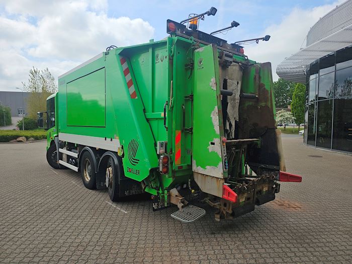 Bild 8 - Mercedes Econic 2629 6x2-4 Müllfahrzeug