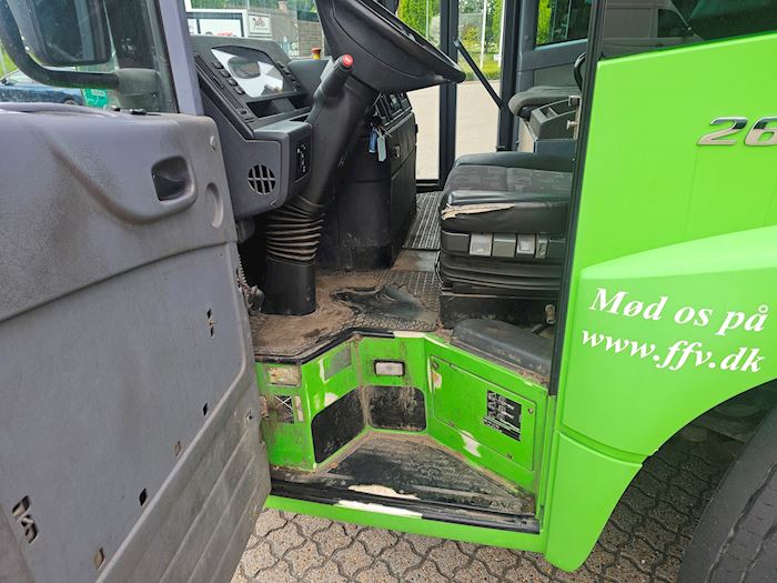 Bild 7 - Mercedes Econic 2629 6x2-4 Müllfahrzeug