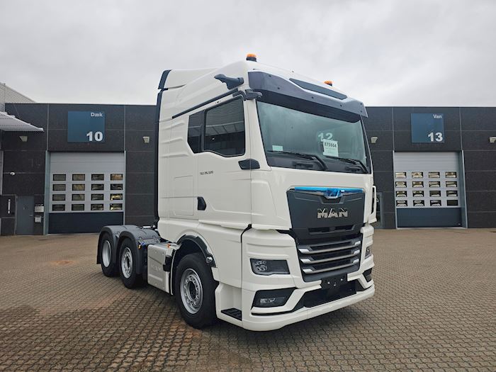 Image 6 - MAN TGX 26.520 Tractor