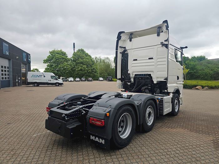 Image 4 - MAN TGX 26.520 Tractor