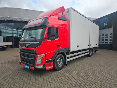 Volvo FM340, Closed box