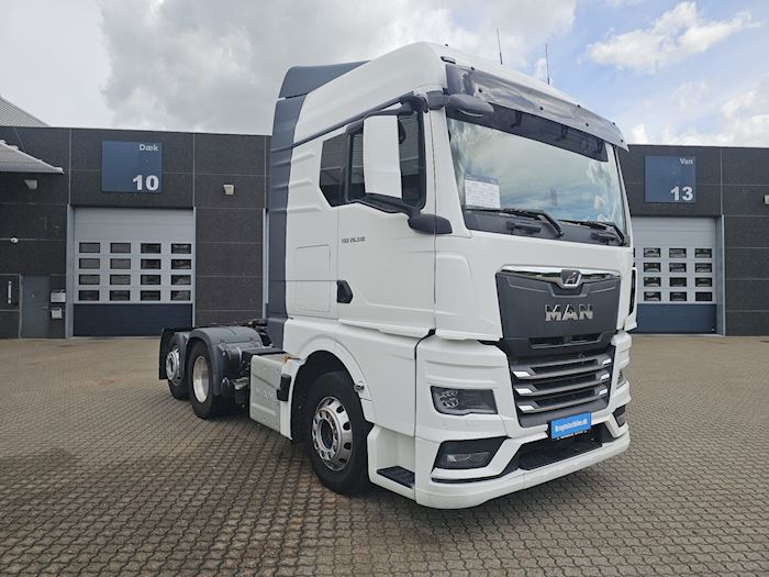 Image 2 - MAN TGX 26.510 6x2 Tractor