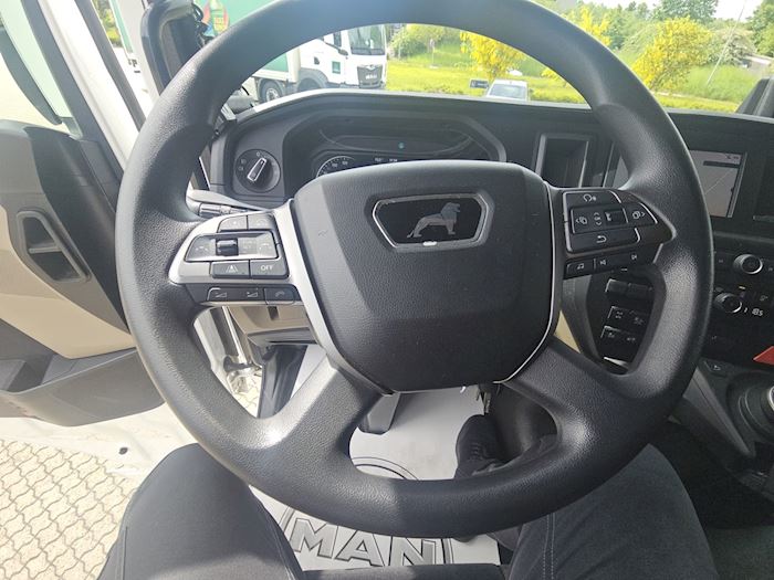 Image 20 - MAN TGX 26.510 6x2 Tractor