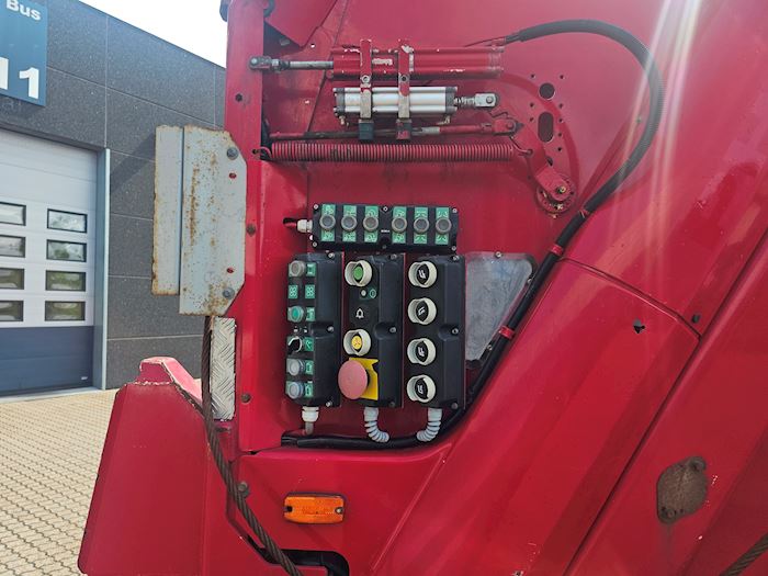 Image 11 - Renault D-Access Refuse collection