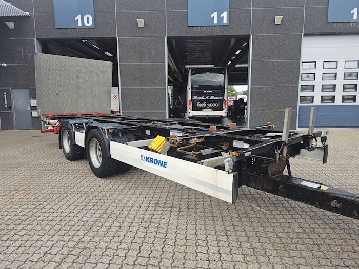 Bild 7 - MAN TGX 26.500 with trailer Wechselrahmen/Containeranhänger