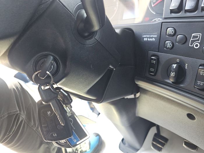 Image 30 - Scania R560 Hook lift