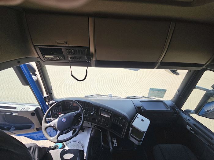 Image 21 - Scania R560 Hook lift