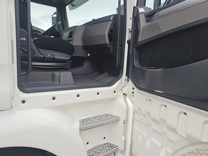 Image 11 - MAN TGX 18.430 Tractor