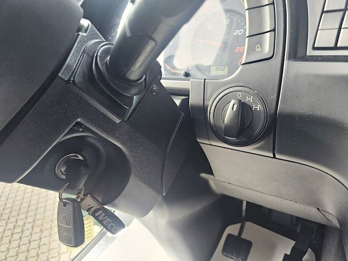 Bild 49 - Iveco Stralis 560 6x4 Abroller/Kran