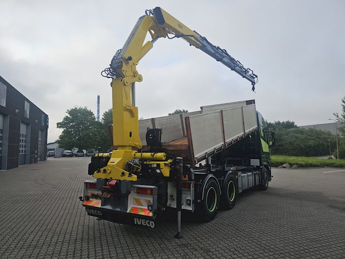 Bild 6 - Iveco Stralis 560 6x4 Abroller/Kran