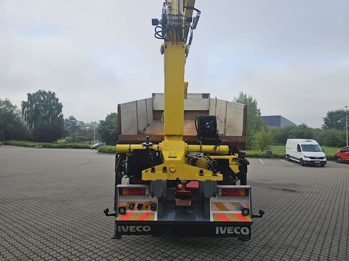 Bild 10 - Iveco Stralis 560 6x4 Abroller/Kran