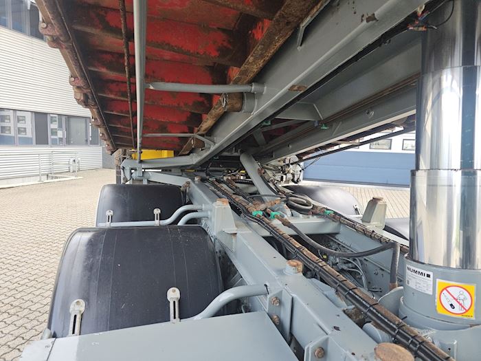 Bild 11 - Iveco Stralis 560 6x4 Abroller/Kran