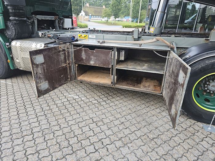 Bild 27 - Iveco Stralis 560 6x4 Abroller/Kran