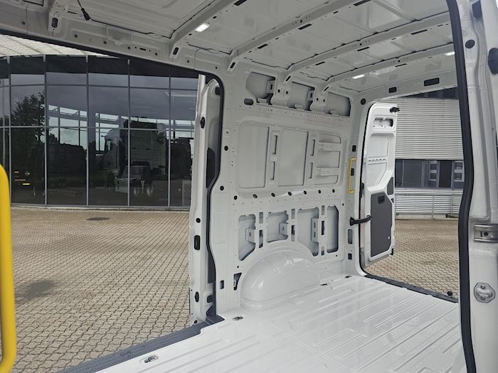 Billede 9 - MAN TGE 3.180 A8 L3H3 Kassevogn