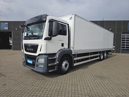 MAN TGS 26.420, Lukket kasse