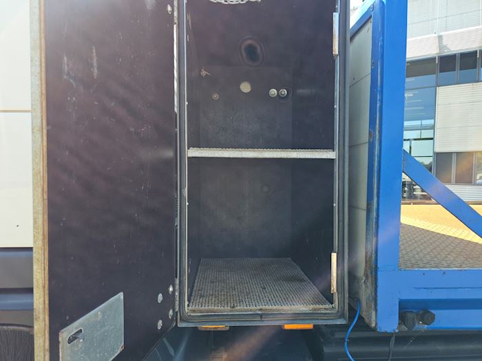 Bild 17 - Volvo FM330 6x2 Autotransporter