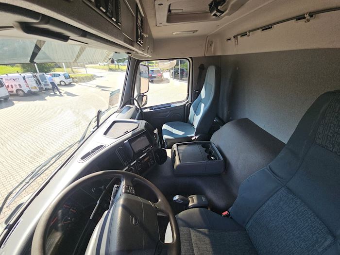 Bild 12 - Volvo FM330 6x2 Autotransporter