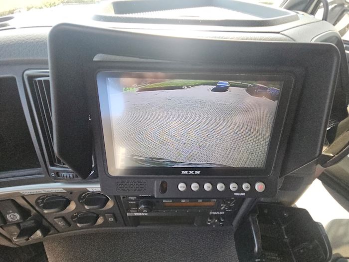 Bild 24 - Volvo FM330 6x2 Autotransporter