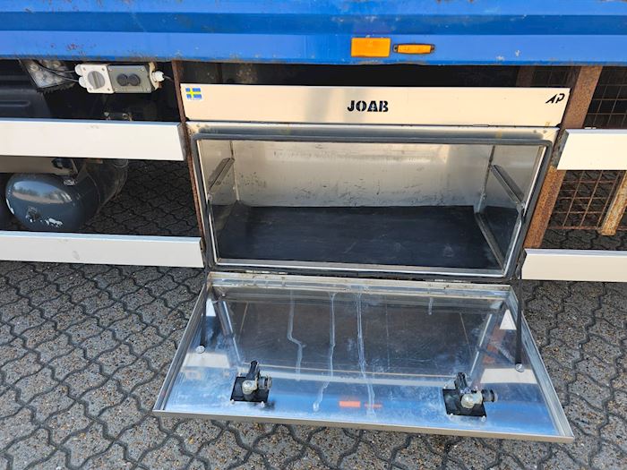 Bild 16 - Volvo FM330 6x2 Autotransporter