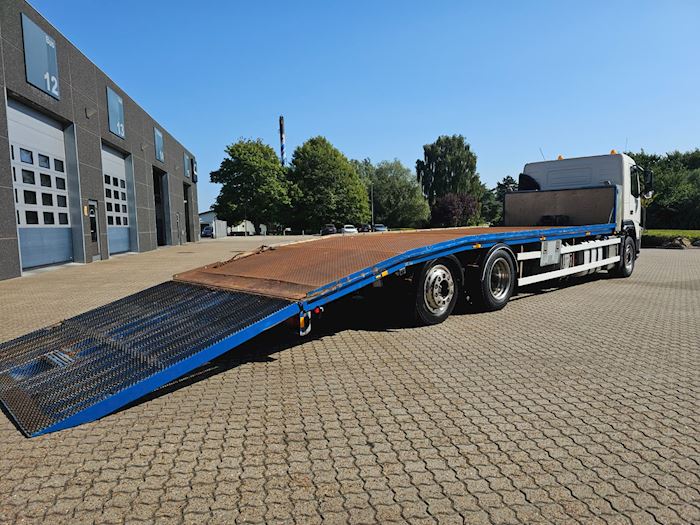 Bild 4 - Volvo FM330 6x2 Autotransporter