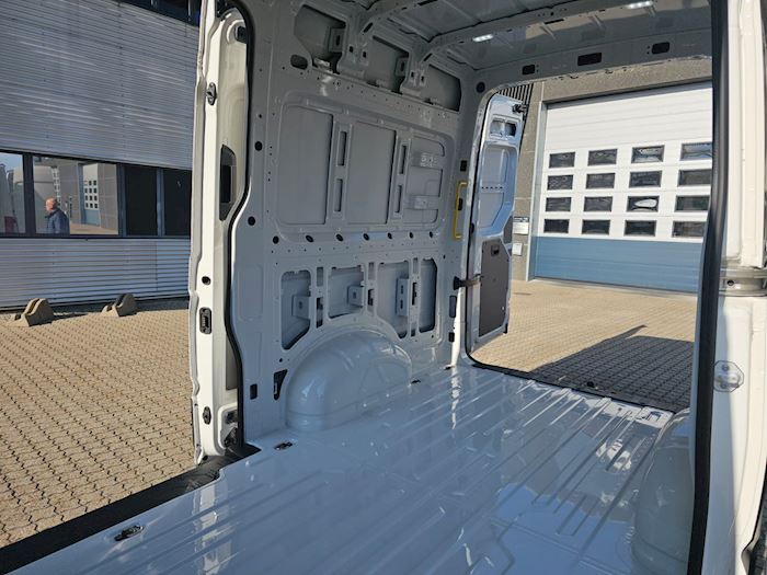 Billede 10 - MAN TGE 3.180 A8 L3H3 Kassevogn