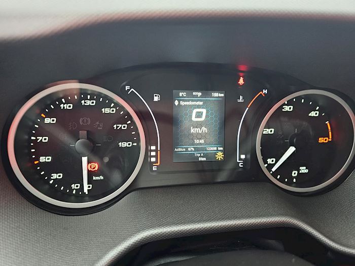 Image 35 - Iveco Daily 3,0 8 Pallers Closed box