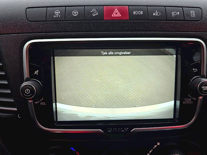 Image 32 - Iveco Daily 3,0 8 Pallers Closed box