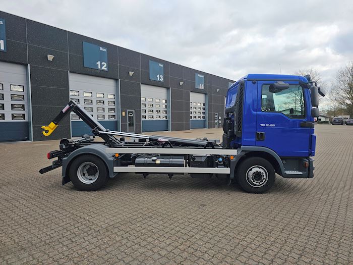 Image 24 - MAN TGL 12.190 BL Hook lift