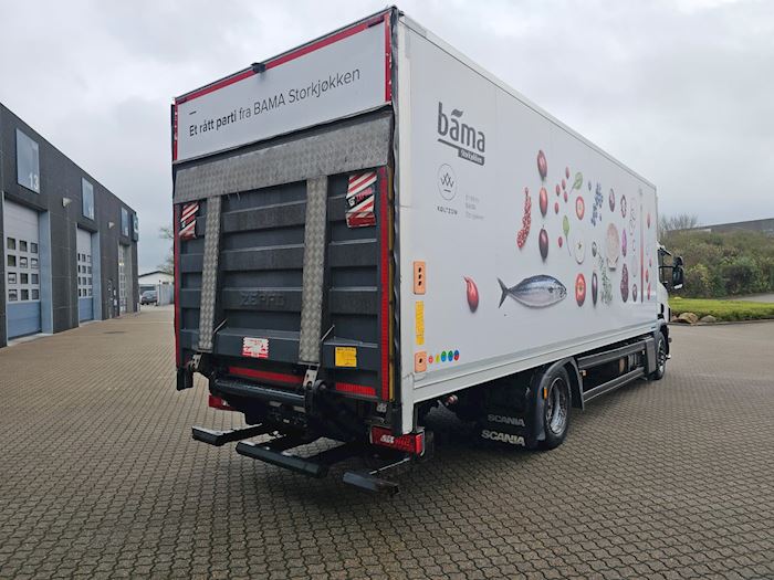 Image 4 - Scania P280 Fridge