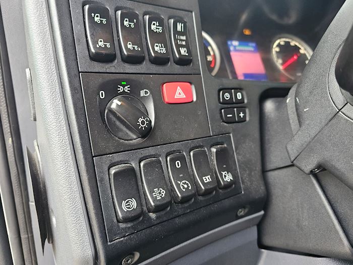 Image 26 - Scania P280 Fridge