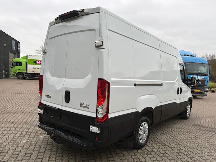 Billede 5 - Iveco Daily 2.3D 35S14 12M3 Aut Kassevogn