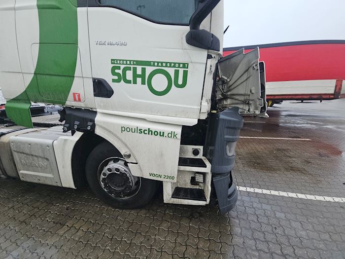 Image 6 - MAN TGX 18.430 Tractor