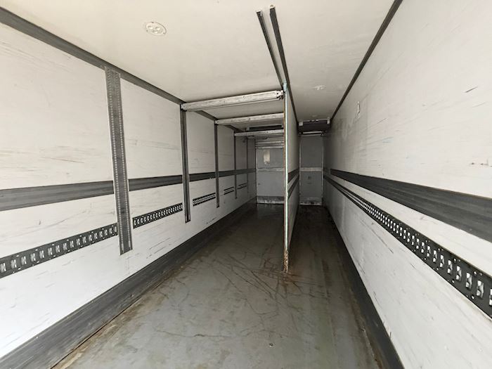 Image 7 - Volvo FM330 Fridge