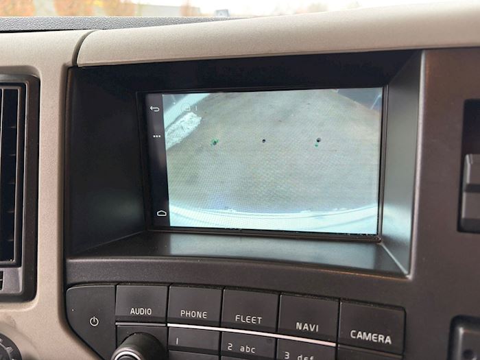 Image 18 - Volvo FM330 Fridge