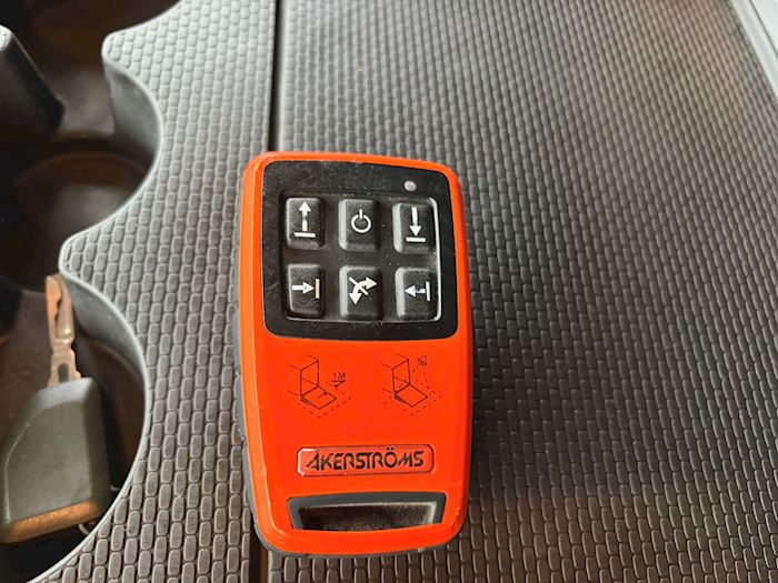 Image 19 - Volvo FM330 Fridge