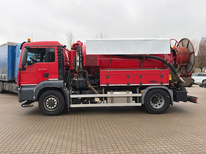 Image 2 - MAN TGS 18.420 4X4H Gully emptier