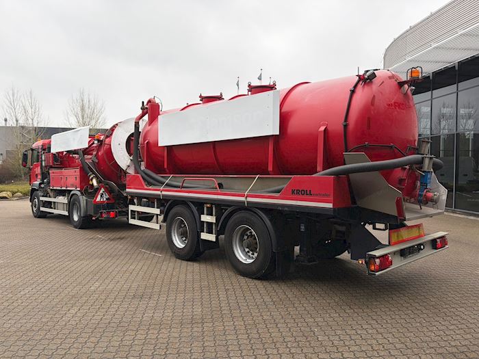 Image 9 - Robort ZFG220 Tank