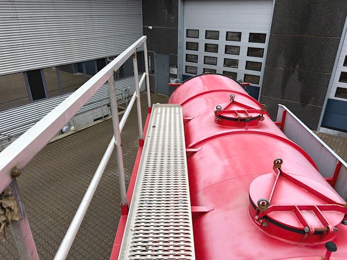 Image 15 - Robort ZFG220 Tank