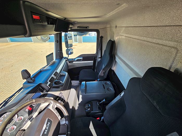 Bild 20 - MAN TGL 10.220 Kippanhänger